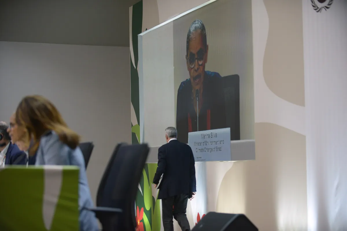 lula-desembarca-em-belem-para-unificar-discursos-e-tentar-avancar-em-mapa-para-o-fim-dos-combustiveis-fosseis