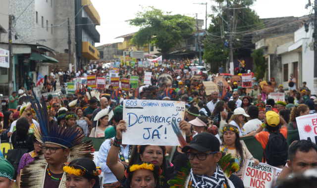 indigenas-pedem-demissao-de-rui-costa-e-acusam-ministro-de-travar-demarcacoes-de-territorios