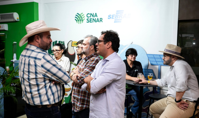 major-polluter-livestock-farming-presents-itself-as-a-climate-solution-at-vip-bbq-at-cop30