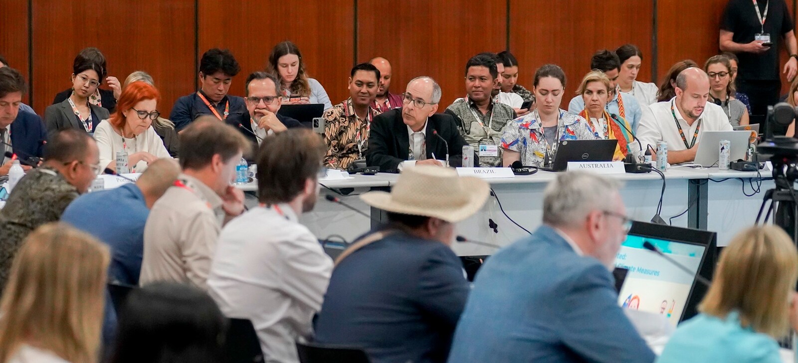 cop30-minuta-do-pacote-de-belem-exclui-combustiveis-fosseis-e-gera-criticas